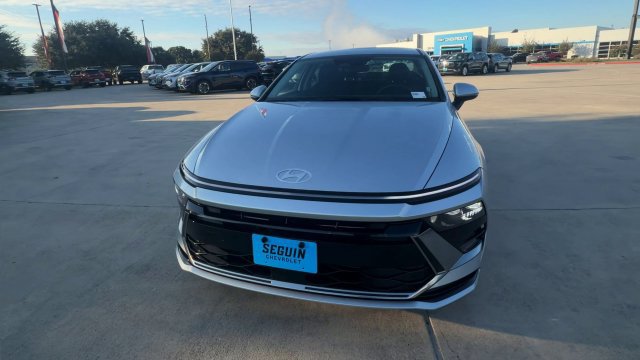 Used 2025 Hyundai Sonata SEL FWD image 3