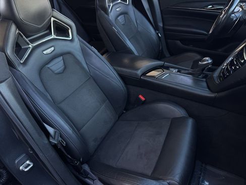 Used 2017 Cadillac CTS V w/ Luxury Package image 24