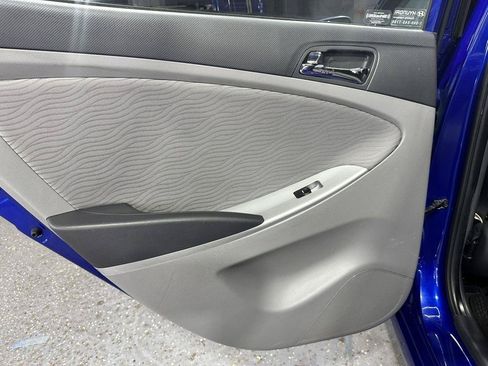 Used 2013 Hyundai Accent GLS w/ Premium Pkg FWD image 18