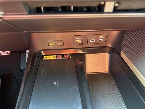 Certified 2026 Toyota Camry SE w/ Convenience Package image 15