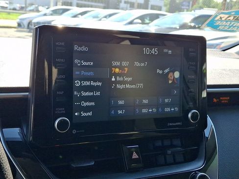 Used 2022 Toyota Corolla LE FWD image 16