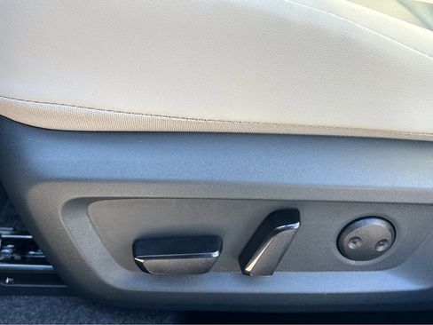 New 2026 Nissan Rogue SV image 25