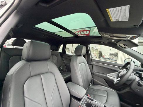 Used 2024 Audi Q3 2.0T Premium image 23