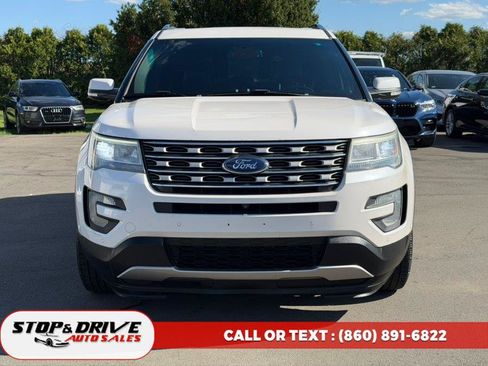 Used 2016 Ford Explorer Limited w/ Equipment Group 301A AWD/4WD image 8