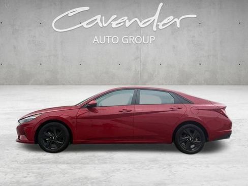Used 2023 Hyundai Elantra SEL FWD image 13