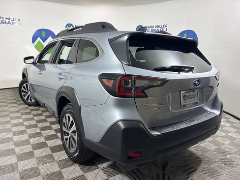 Used 2025 Subaru Outback Premium w/ Popular Package #1A image 7