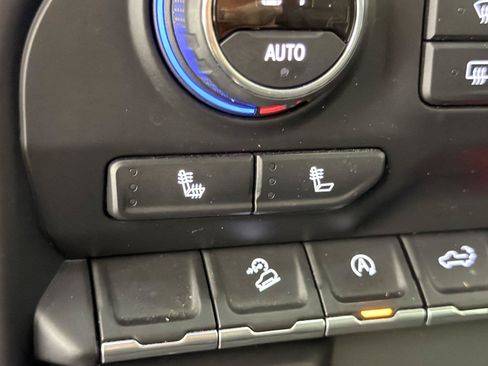 Used 2019 Chevrolet Silverado 1500 RST AWD/4WD image 26