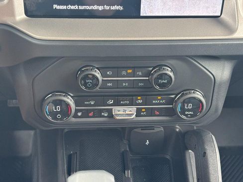 Used 2026 Ford Bronco Outer Banks w/ Sasquatch Package AWD/4WD image 24