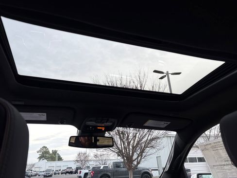 New 2026 GMC Canyon Denali image 47