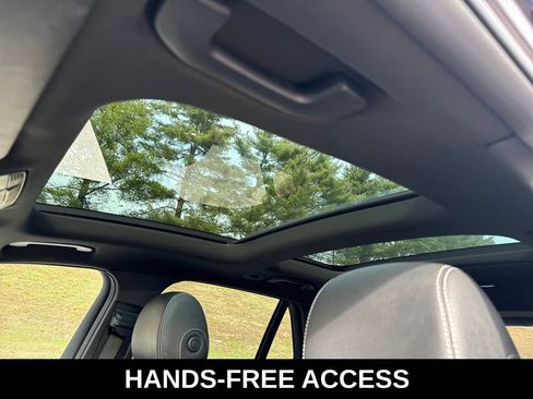 Used 2018 Mercedes-Benz GLC 300 4MATIC image 23