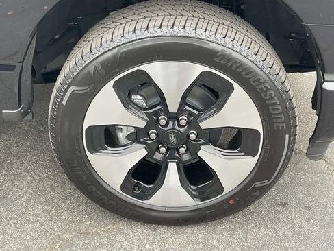 New 2025 Ford F150 Lightning Platinum image 33