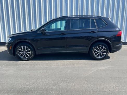 Used 2021 Volkswagen Tiguan S FWD image 3