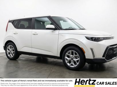 Used 2025 Kia Soul LX w/ LX Technology Package
