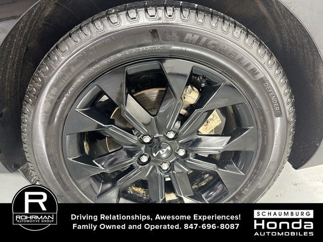 Used 2024 Kia Carnival SX Prestige FWD image 5