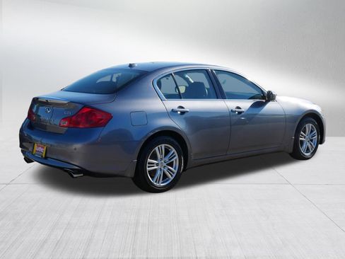 Used 2013 INFINITI G37 x Sedan w/ Premium Pkg AWD/4WD image 7