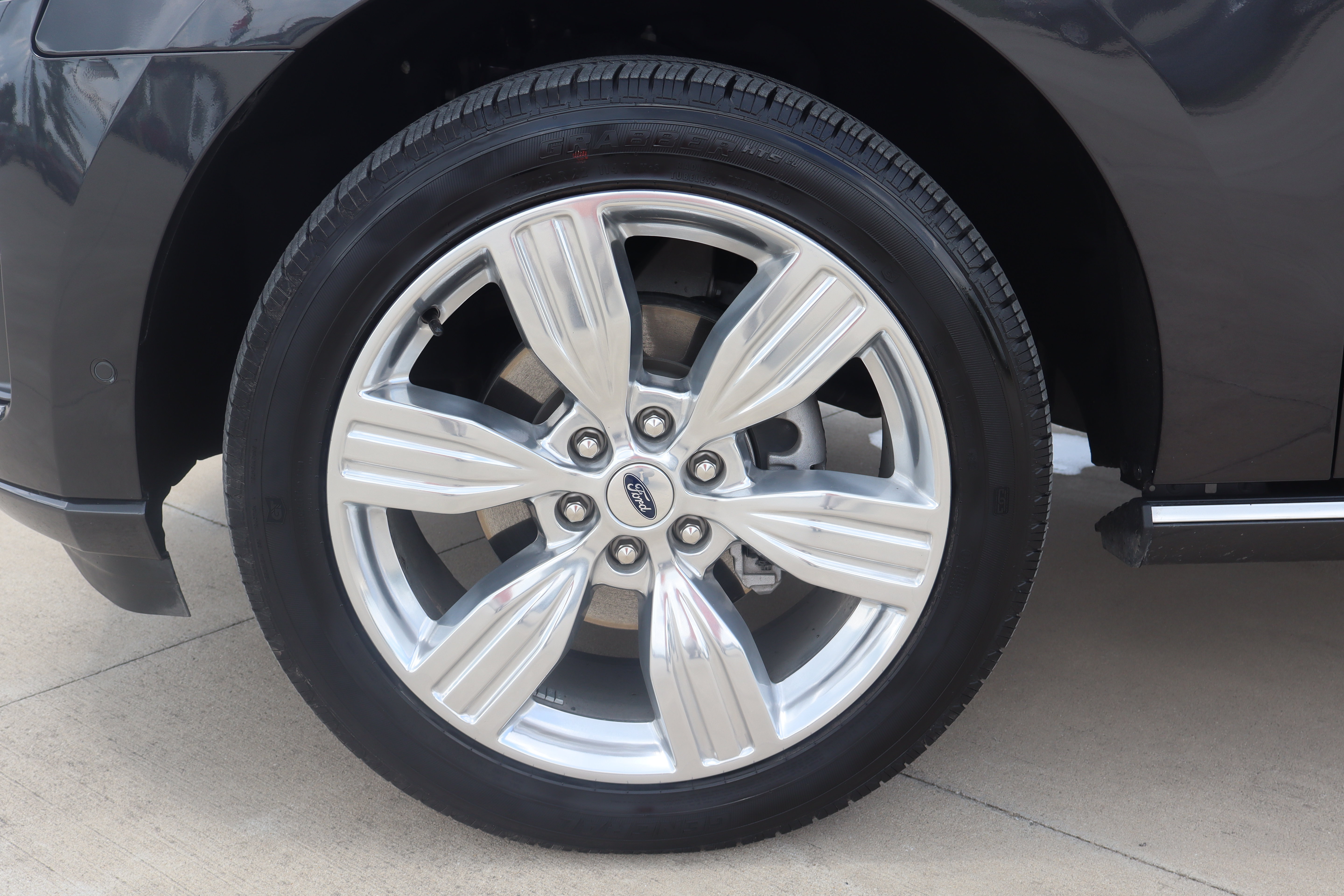 Used 2024 Ford Expedition Platinum AWD/4WD image 39