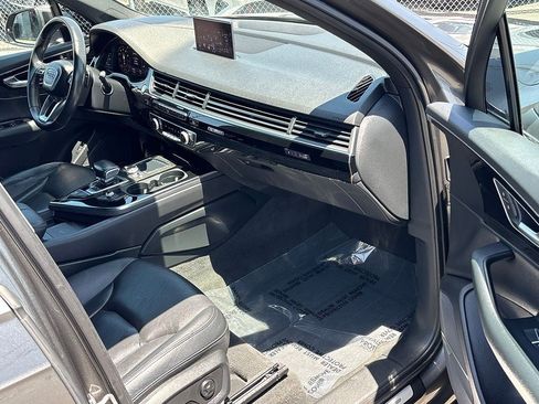 Used 2019 Audi Q7 3.0T Prestige w/ Prestige Package AWD/4WD image 30
