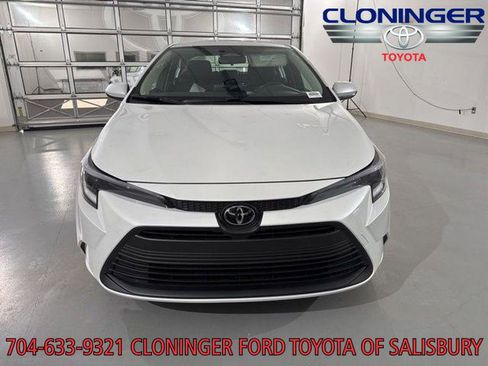 New 2026 Toyota Corolla LE image 3