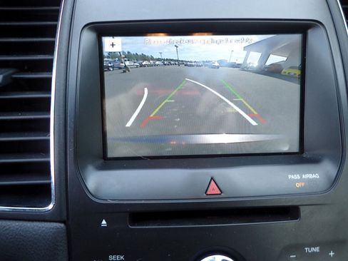 Used 2016 Ford Taurus Limited image 18