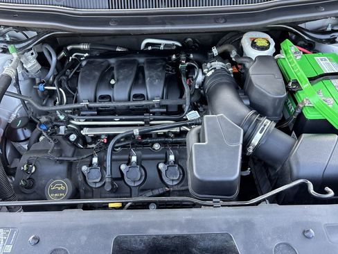 Used 2018 Ford Explorer FWD image 10