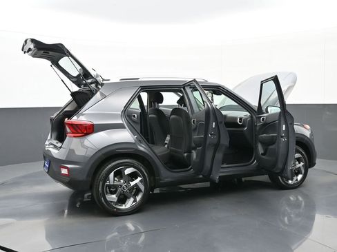 Certified 2024 Hyundai Venue SEL FWD image 50