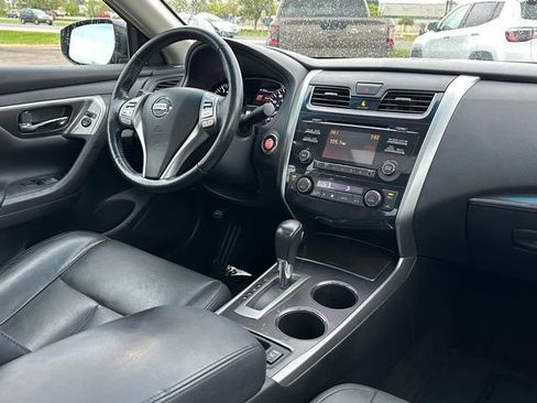 Used 2013 Nissan Altima 2.5 SL FWD image 31