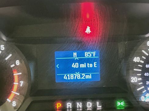 Used 2018 Ford Fusion S FWD image 18