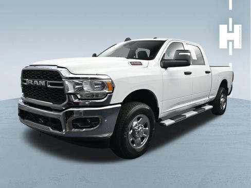 Used 2024 RAM 2500 Tradesman w/ Safety Group AWD/4WD image 3