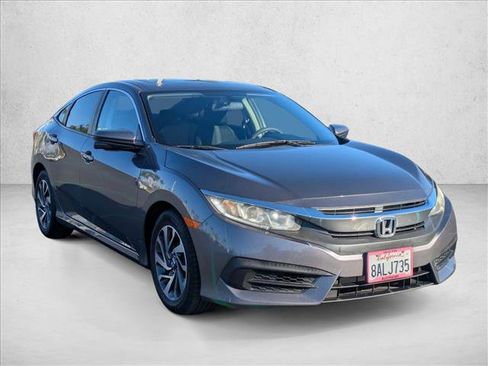 Used 2017 Honda Civic EX image 3