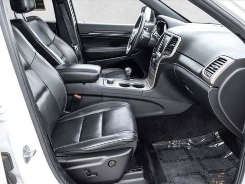 Used 2015 Jeep Grand Cherokee Limited AWD/4WD image 27