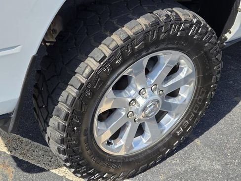 Used 2023 RAM 2500 Laramie AWD/4WD image 10