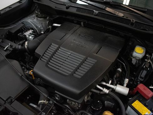 Certified 2023 Subaru Forester Limited AWD/4WD image 10