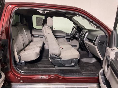 Used 2016 Ford F150 XLT AWD/4WD image 30