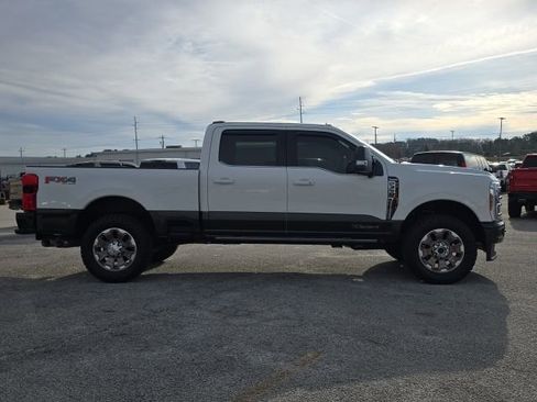 Used 2025 Ford F350 King Ranch w/ FX4 Off-Road Package image 6