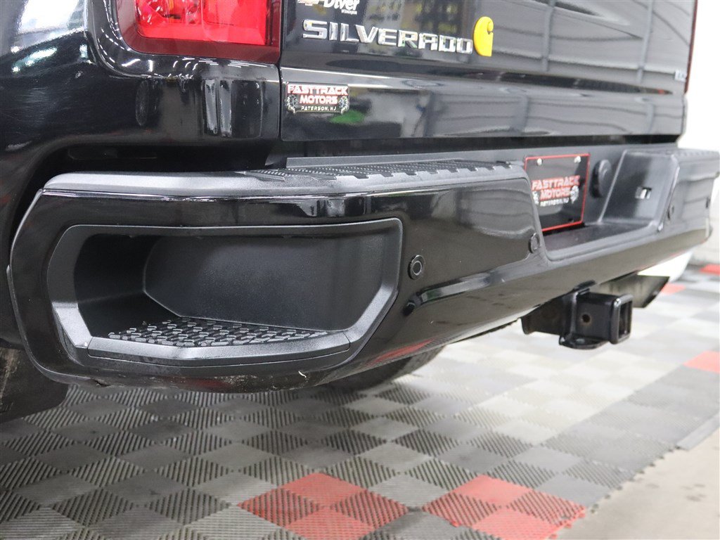 Used 2021 Chevrolet Silverado 2500 LTZ w/ Carhartt Edition AWD/4WD image 7