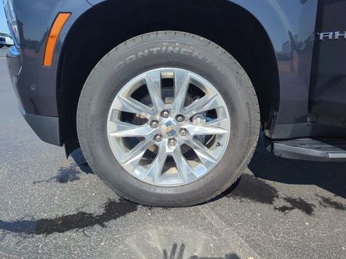 Used 2025 Chevrolet Tahoe Premier AWD/4WD image 31
