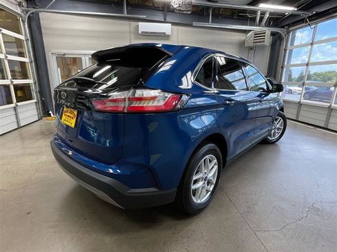 Used 2021 Ford Edge SEL w/ Cargo Accessory Package FWD image 5
