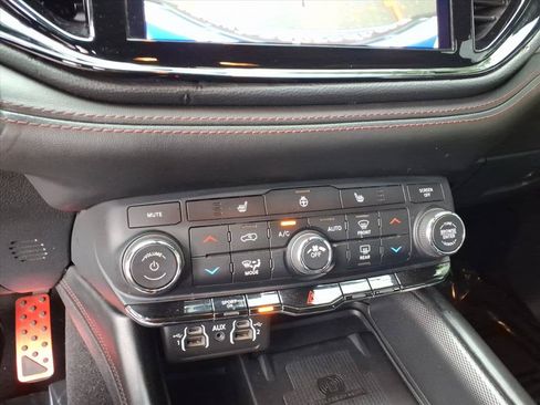 Used 2021 Dodge Durango R/T AWD/4WD image 11
