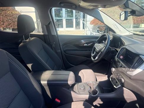 Used 2024 GMC Terrain SLE AWD/4WD image 27