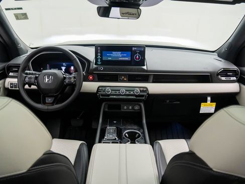 Used 2026 Honda Passport TrailSport Elite image 11