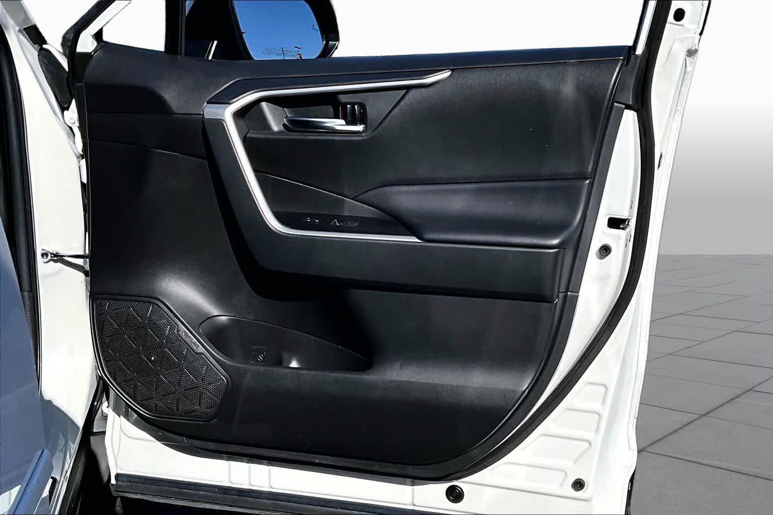 Certified 2022 Toyota RAV4 XLE AWD/4WD image 22