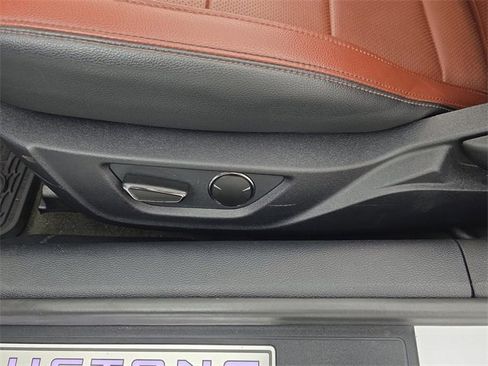 Used 2016 Ford Mustang GT Premium image 17