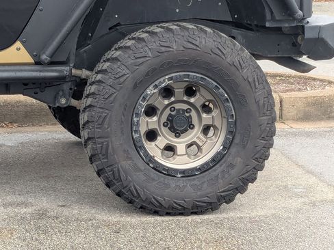 Used 2015 Jeep Wrangler Rubicon image 8