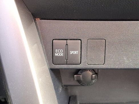 Used 2018 Toyota RAV4 LE w/ All Weather Liner Package image 23