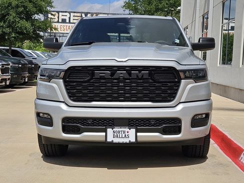 New 2026 RAM 1500 Express AWD/4WD image 5