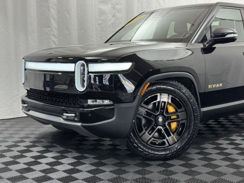 Used 2022 Rivian R1T Adventure image 6