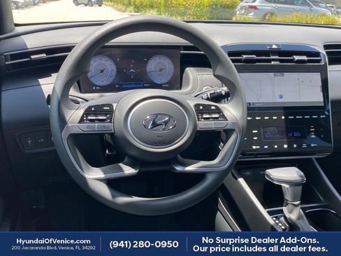 Certified 2024 Hyundai Santa Cruz SEL w/ Activity Package AWD/4WD image 3