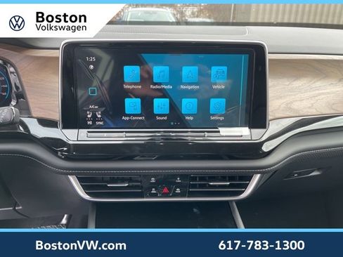 New 2026 Volkswagen Atlas SE image 23