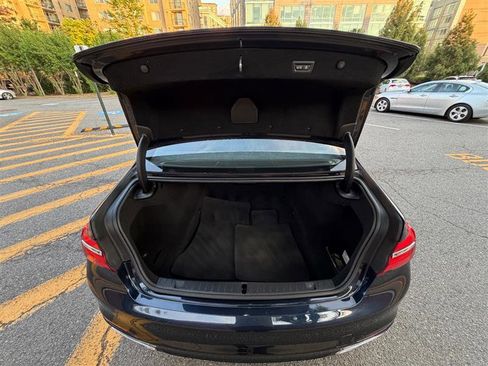 Used 2019 BMW 750i xDrive w/ Luxury Rear Seating Package AWD/4WD image 20