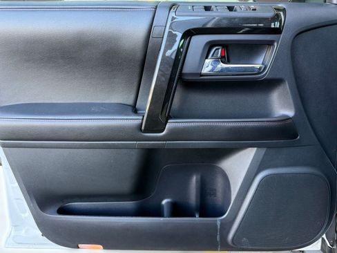 Used 2015 Toyota 4Runner TRD Pro image 25